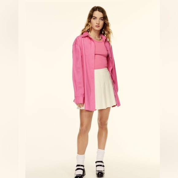 New Aritzia Olive Mini 15” Pleated Skirt - Picture 1 of 10